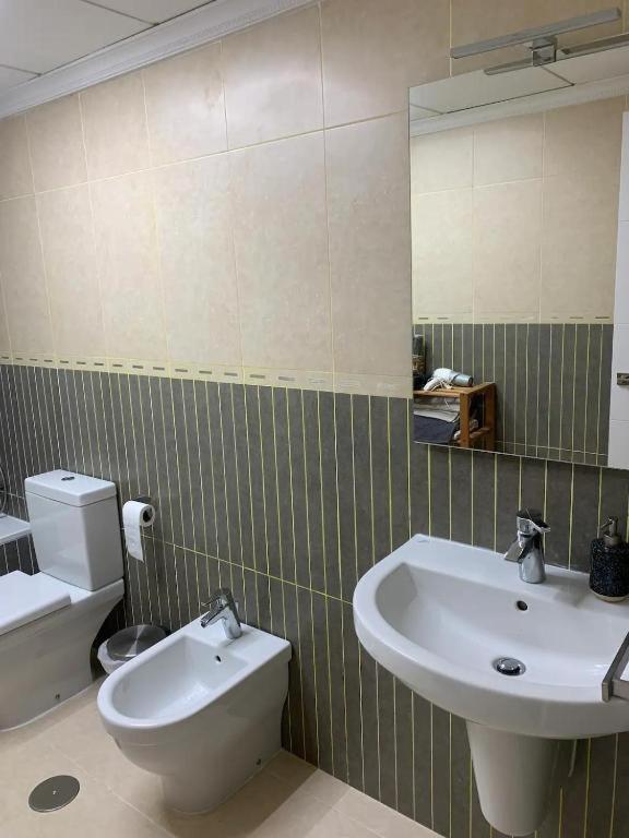 Tokyo Rooms "El Cabo" Habitacion Doble Con Bano Privado المرية المظهر الخارجي الصورة